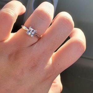 925 Sterling Silver CZ Ring Size 7